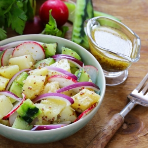 Картофельный салат с редисом