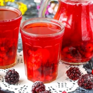Компот из ягод