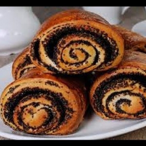 Рулетик с маком