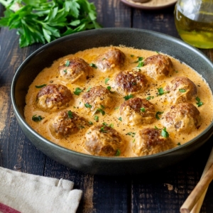 Тефтели шведские в сливочном соусе