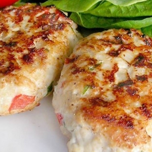 Котлетки куриные с кабачками и морковью