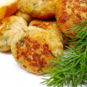 Котлетка куриная с зеленью